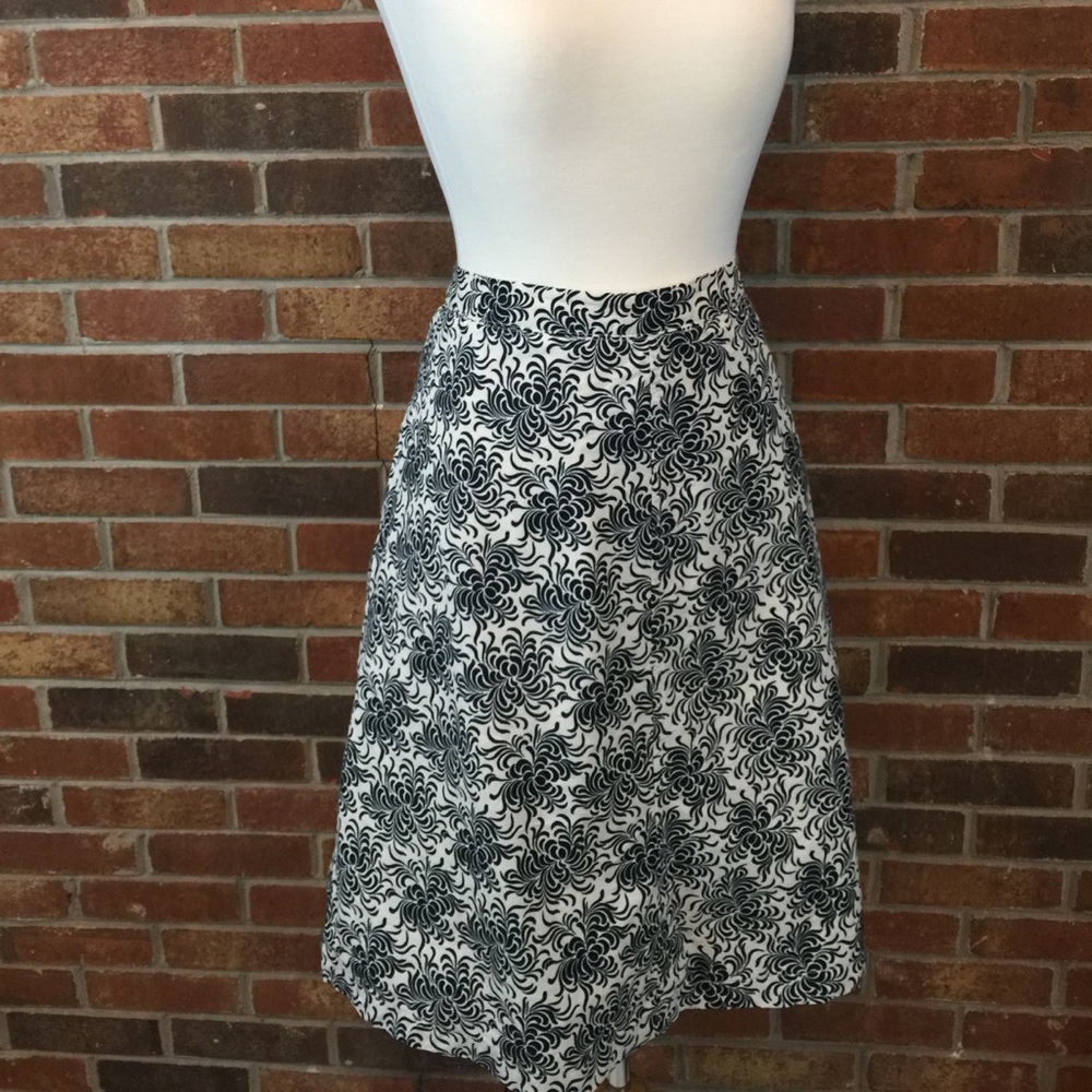 GAP Navy & White Floral Print A-Line Skirt